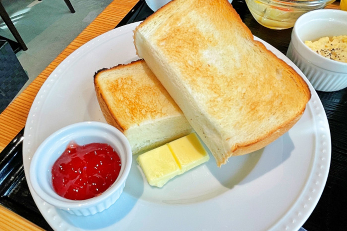 トーストプレート（バター＆ジャム添え）